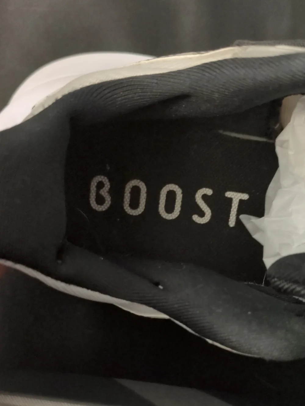 Authentic Adidas Alpha boost V1 Unisex Athletic Sneakers Size 7 NOW ONLY $55